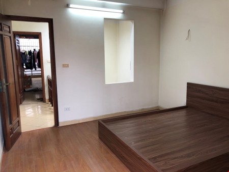 Cho thuê nhà Phú Thượng An Dương Vương Tây Hồ giá tốt view thoáng, có chỗ để xe riêng