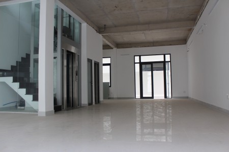 Cho thuê nhà phố hoàn thiện 126m2 tại Vinhomes Quận 9 giá chỉ 30 triệu